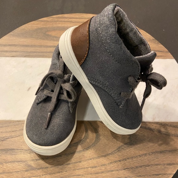 Cat & Jack Other - Cat & Jack Heaton Size 7 Toddler Shoes